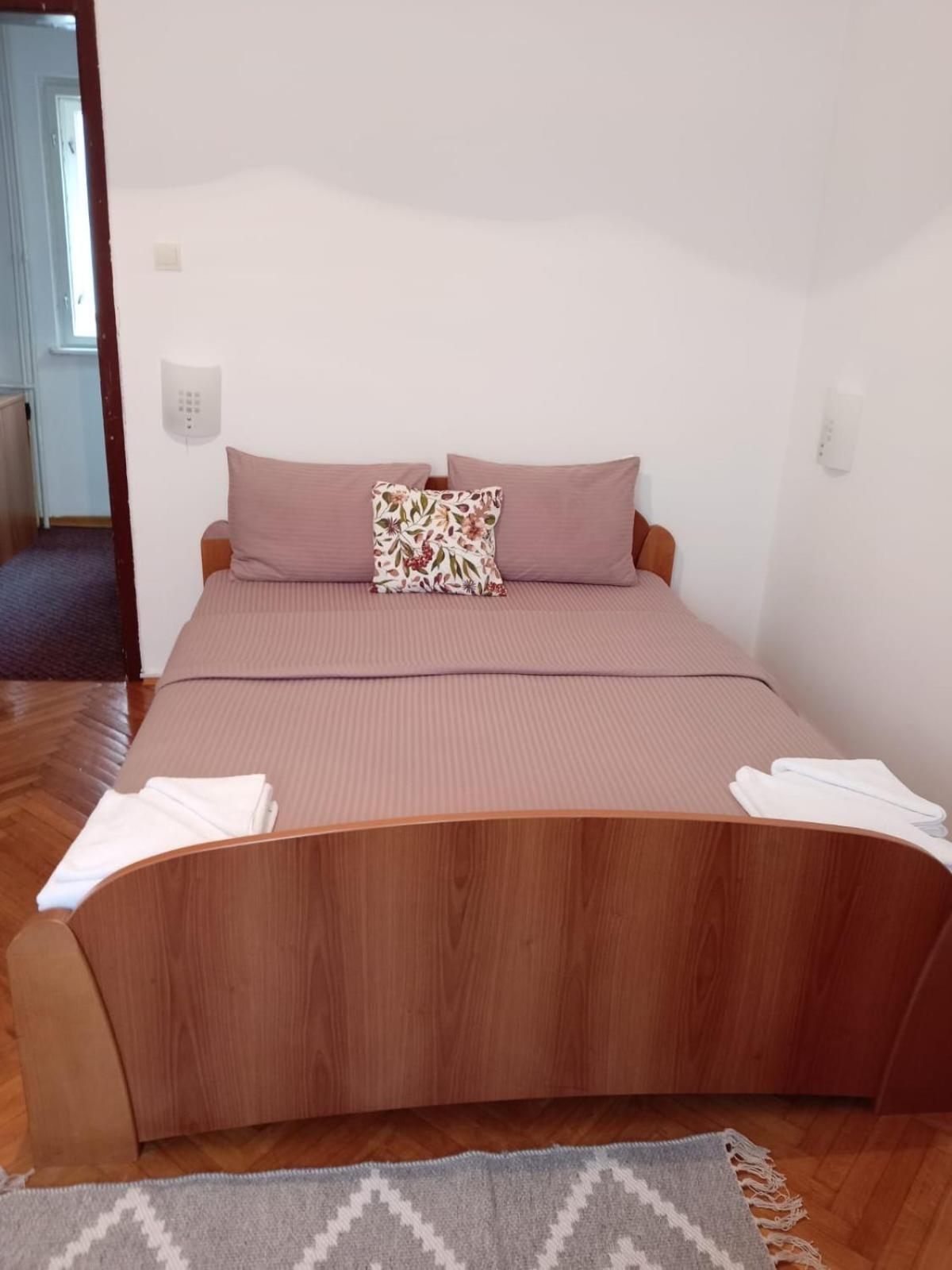 Hotel Vlasina - Vlasinsko Jezero Власина-Рид Экстерьер фото